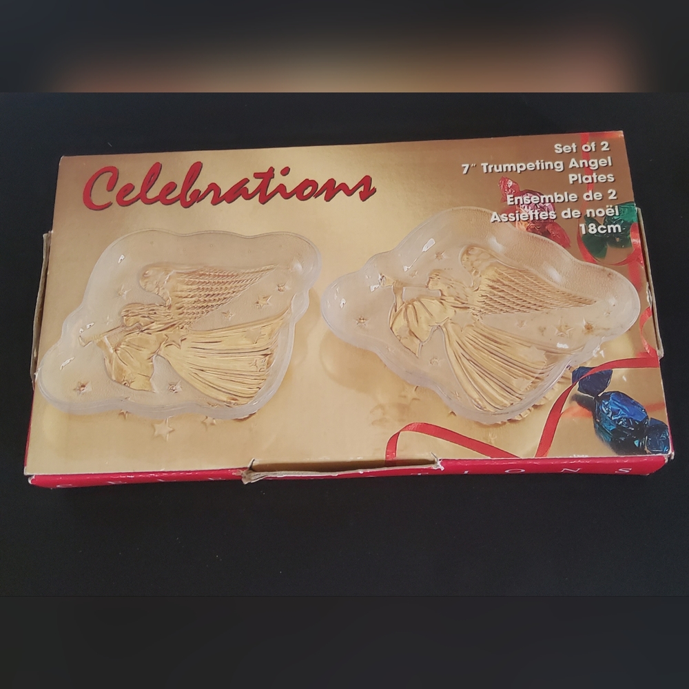 Celebrations Set of 2 Trumpeting Angel Plates